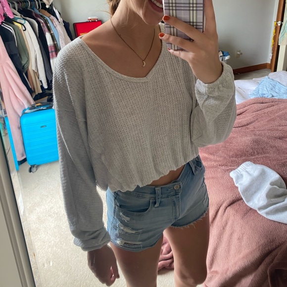 light grey oversized waffle knit crop sweater - Picture 2 of 2